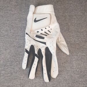 Nike Dura Feel IX White Black Right Hand Junior Sports Golf Glove Size Medium